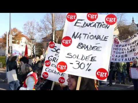 Enseignants : des retraites amputées de "500 à 900€"
