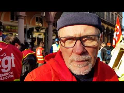 Electricité : "les gens viennent, voient le salaire et s'en vont"