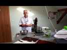 Saint-Jean-Kourtzerode (57) : confectionnez des truffes au cognac selon la recette du chocolatier Jean Plumerey