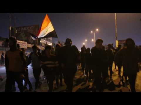 Anti-government protesters burn tyres to block roads in Iraq's Basra