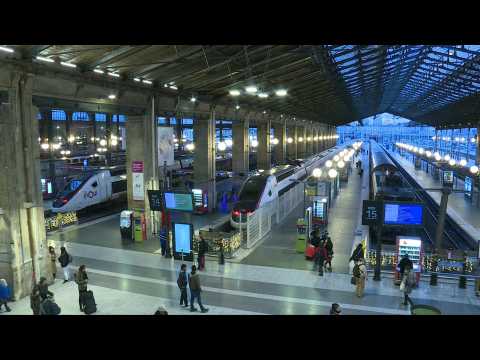 20th day of transport strike in France, images at Gare du Nord