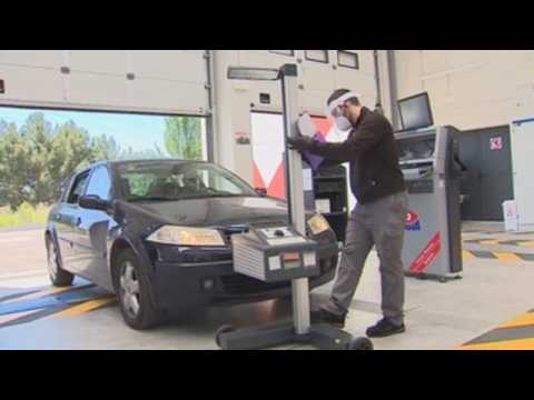 Vehicle inspection centres reopen in Madrid and Barcelona