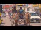 Horse carriages continue in the financial capital of Bolivia