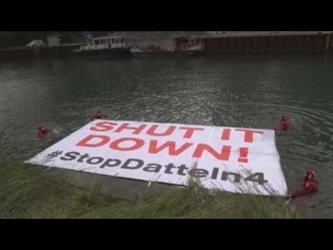 Activists protest at the coal power plant Datteln 4