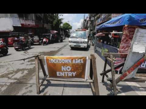 Manila struggles to handle COVID-19 pandemic despite world's longest lockdown