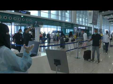 Local flights resume as Saudi lifts domestic travel ban