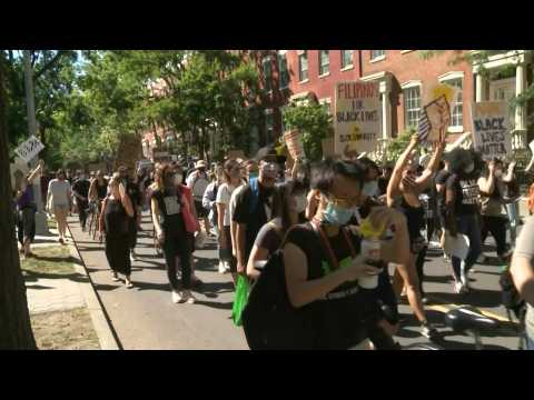 US: New Yorkers march against racism and police violence