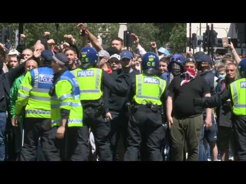In London far-right activists rally to 'guard' Winston Churchill statue