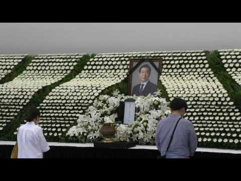 Public memorial to late mayor of Seoul opens