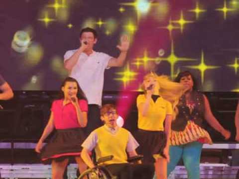 Glee ! On Tour : Le Film 3D - Extrait 2 - VO - (2011)