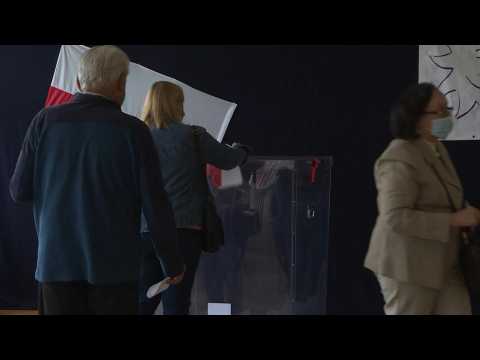 Residents of Polish capital vote in presidential election