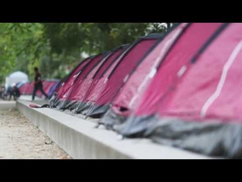 NGOs set up migrant camp in Paris