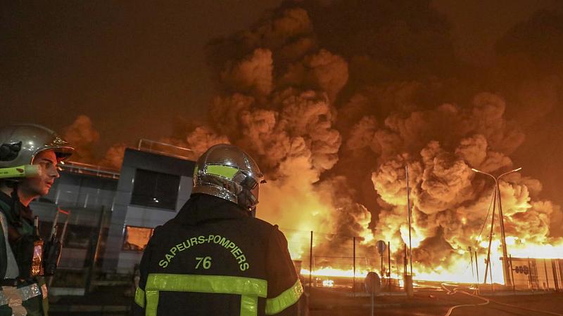 France : après l'incendie de Lubrizol, l'État montré du doigt par le Sénat (Euronews FR)