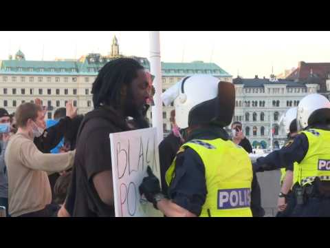 Police use pepper spray at Black Lives Matter protesters in Sweden