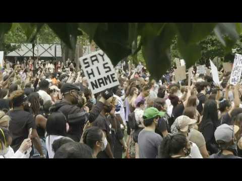 Huge crowds gather for George Floyd memorial service in NYC