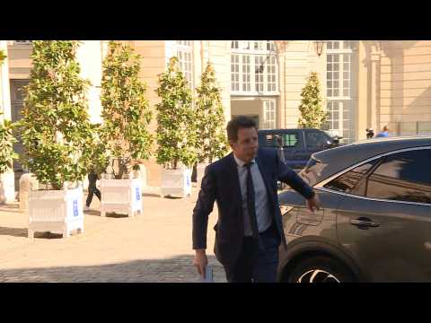 French PM hosts business leaders for talks at Matignon