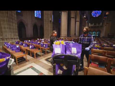 Washington National Cathedral delivers 800 Bags of Food to American Families