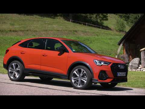 The new Audi Q3 Sportback Exterior Design in Puls Orange