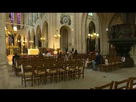 France: Worshippers attend mass in Paris as lockdown eases