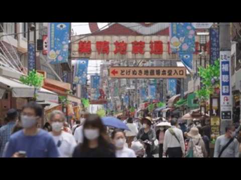 Tokyo residents crowding shopping streets as infection number declines