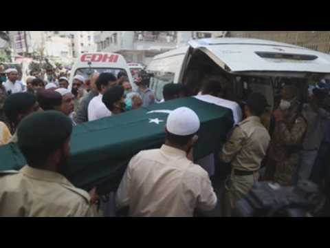 Karachi holds funeral for plane crash victim