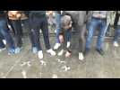 In Lille, police officers lay their handcuffs down - Label : AFPTV - First images - Category : News