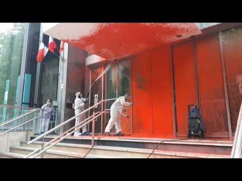Fake blood spattered on entrance of French health ministry