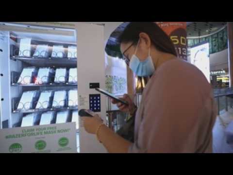 Singapore company distributes 5 million free masks in vending machines