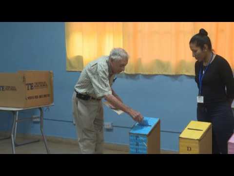 polls open in Panama for presidential election