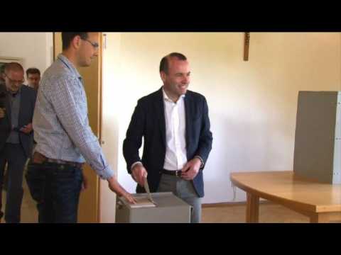 EC President candidate Manfred Weber votes in EU elections
