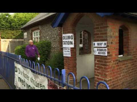 Polls open in Britain for European Parliament elections