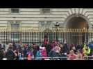 Royal birth: people gathered at Buckingham palace react