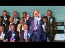 Farage accuses May of 'surrendering' with new Brexit offer - Label : AFPTV - First images - Category : News