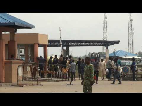 Heavy traffic returns to Benin-Nigeria land border after it reopens