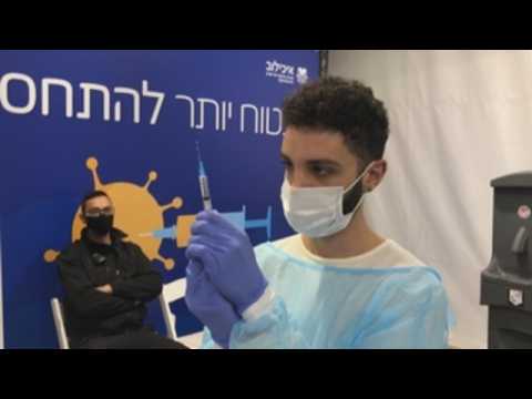Israel campaigns nationwide COVID-19 vaccination