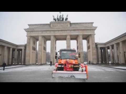 Blanket of snow covers Berlin