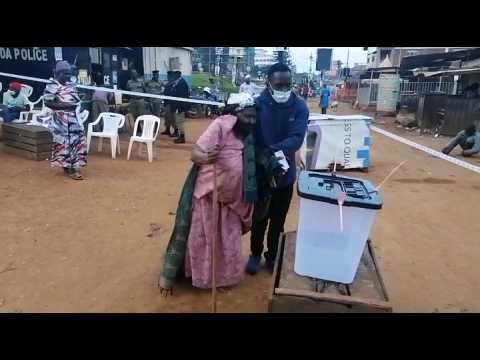 Ugandans vote in presidential election
