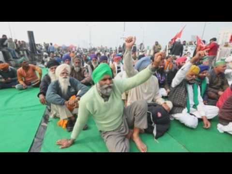 India farmers continue to protest against new farm bills in New Delhi