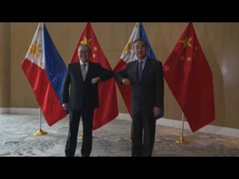 Chinese Minister of Foreign Affairs, Wang Yi, visits Manila