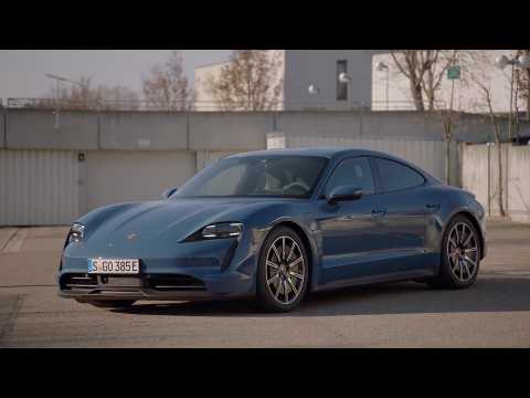 The new Porsche Taycan Design in Neptune Blue