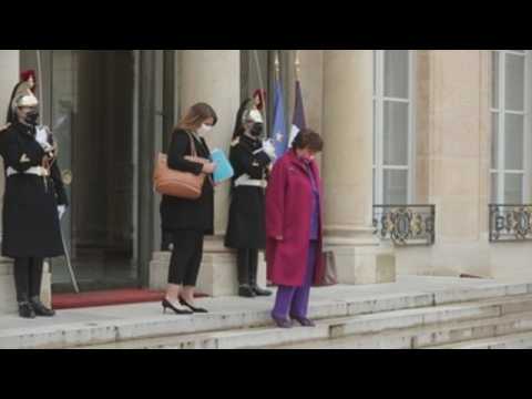 French gov't holds council of ministers