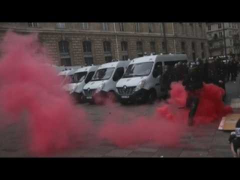 35 arrested at protests against new French security bill