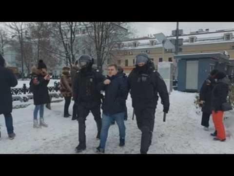 More than 1,000 people arrested at pro-Navalny protests in Russia