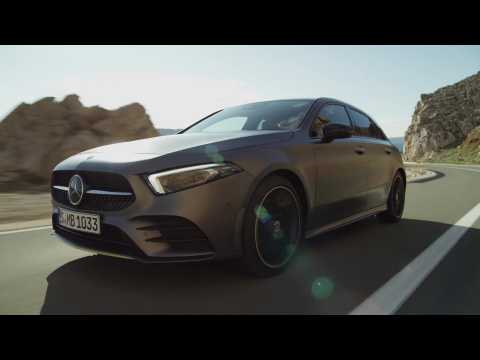 Mercedes-Benz - Over The Air Explanatory