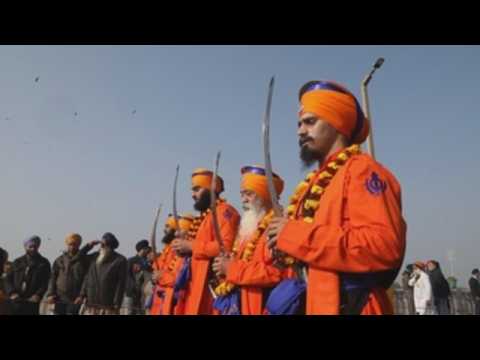 Sikhs join annual procession ahead of of tenth Sikh Guru's birth anniversary amid pandemic