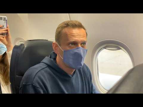 Plane carrying Kremlin foe Navalny leaves Berlin for Moscow