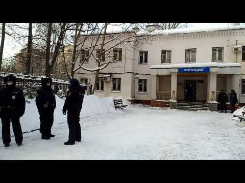 Scene outside police station where Navalny detention hearing is being held