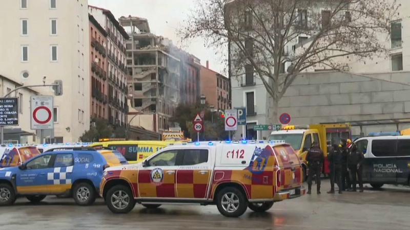 Une violente explosion a soufflé un immeuble à Madrid (Euronews FR)