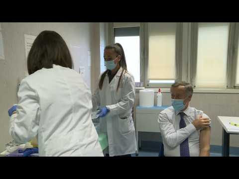 Italy: Vaccinations underway in Rome's Tor Vergata hospital