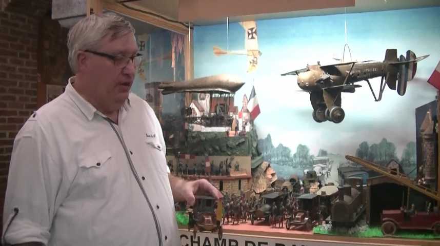 JOUET ANCIEN EN tôle - CR Charles Rossignol - Voiture camion de pompier